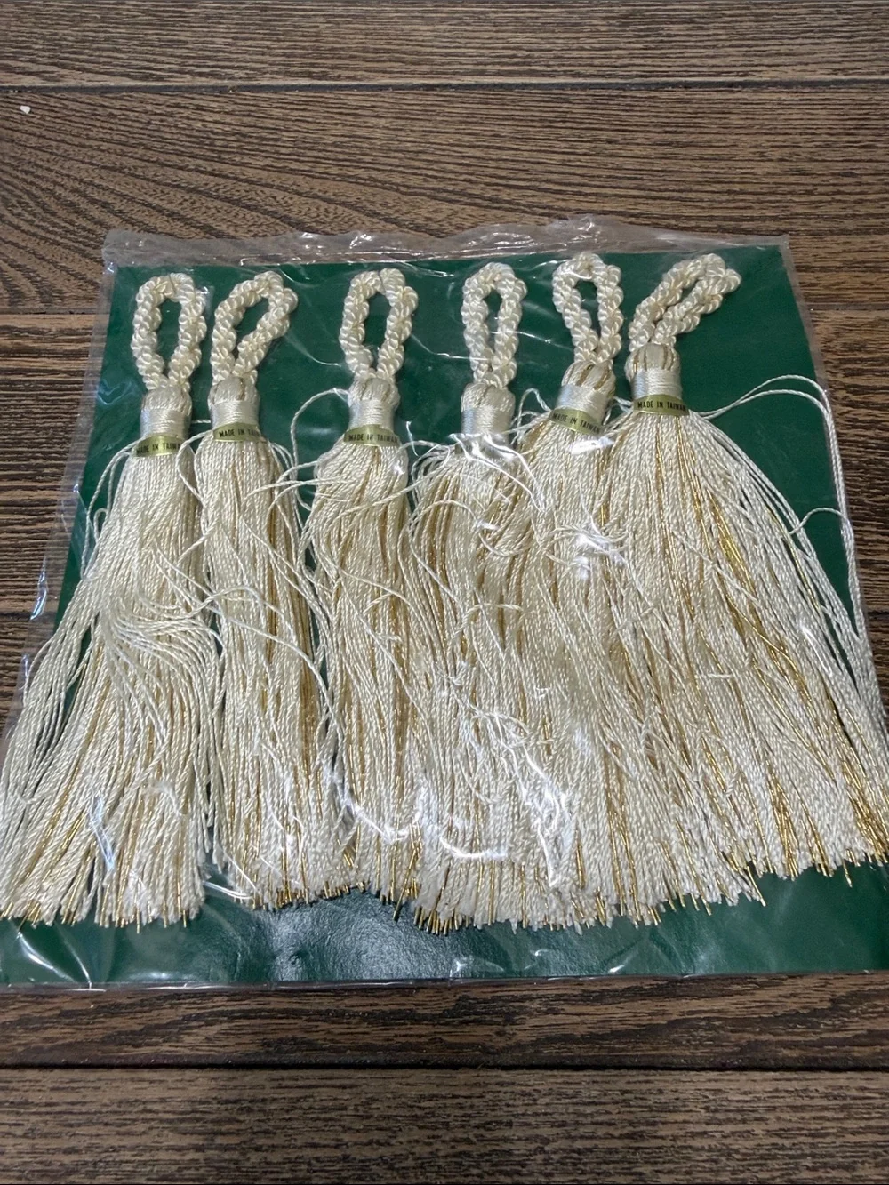 VTG Luxurious Cream and Gold Curtain Tassels - Pack of 6 Perfect for Crafts